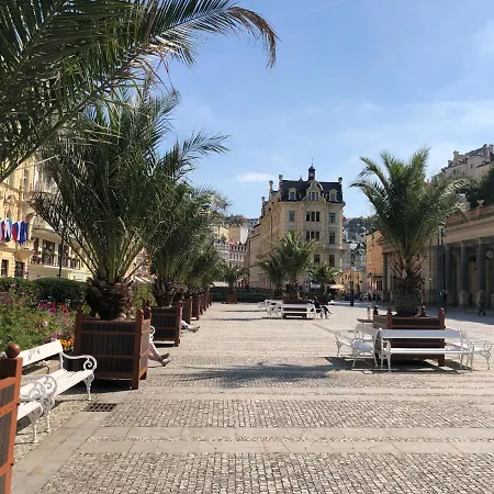 Bohemia Апартаменты *